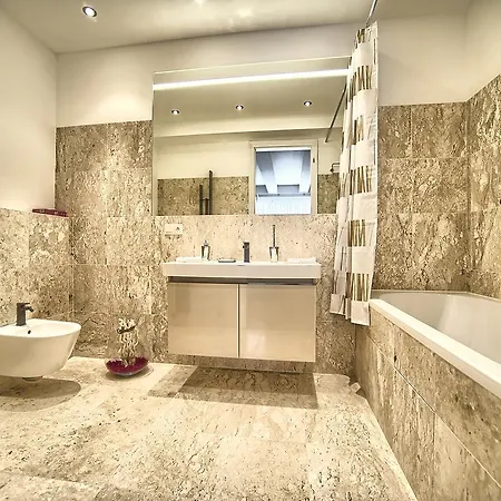 Exclusive Krocinova Prague